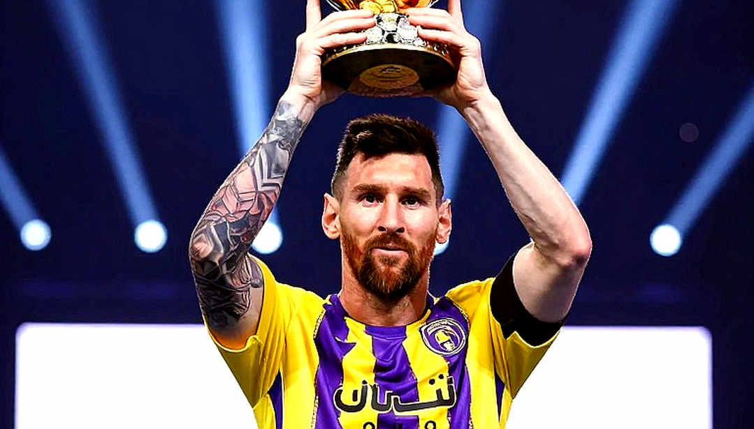 খালি পেলোড: ফুটবল বিশ্লেষণের নয়টি কলাম আর এক নীরব ব্যর্থতার গল্প
