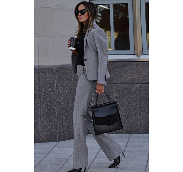 Classic Corporate Outfits for Ladies