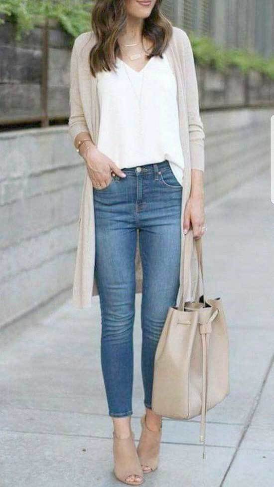 Summer Teacher Outfit Ideas with Jeans